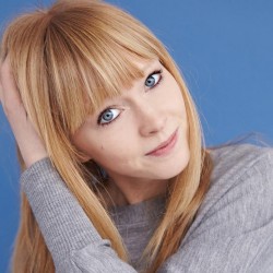 lucy rose press photo